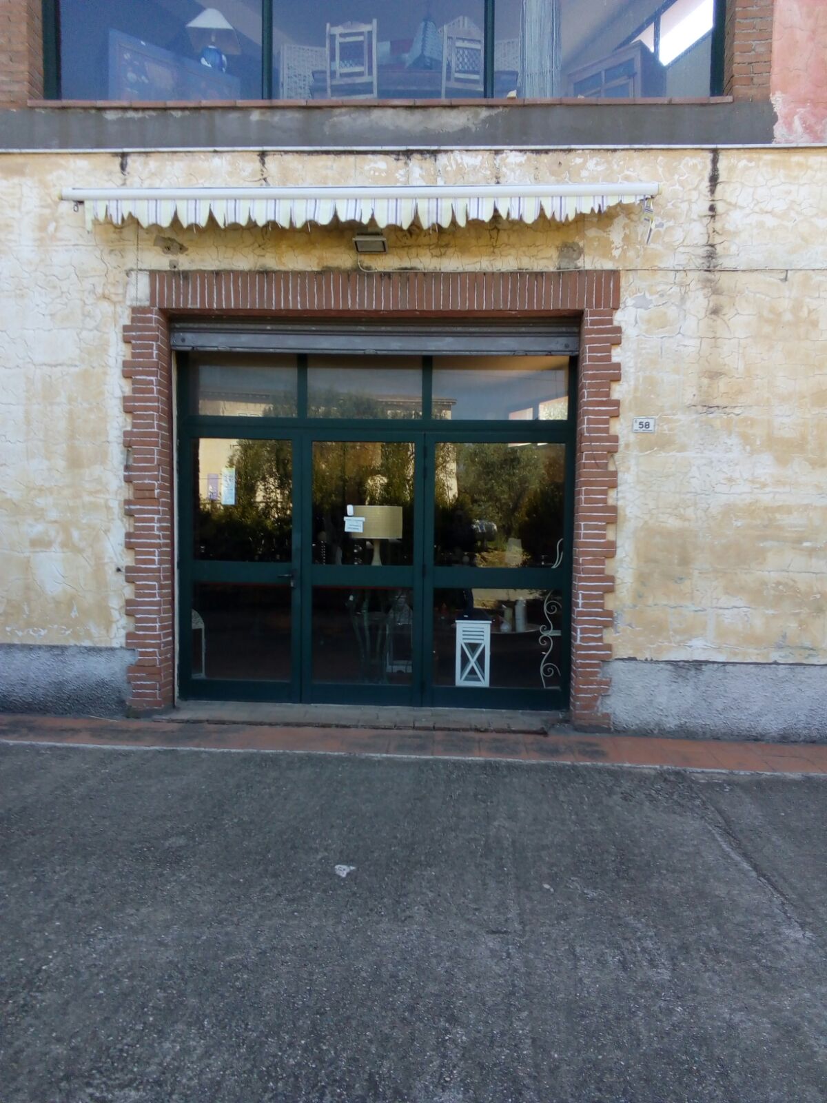 PIANOPOLI – VIA E. BERLINGUER – LOCALE