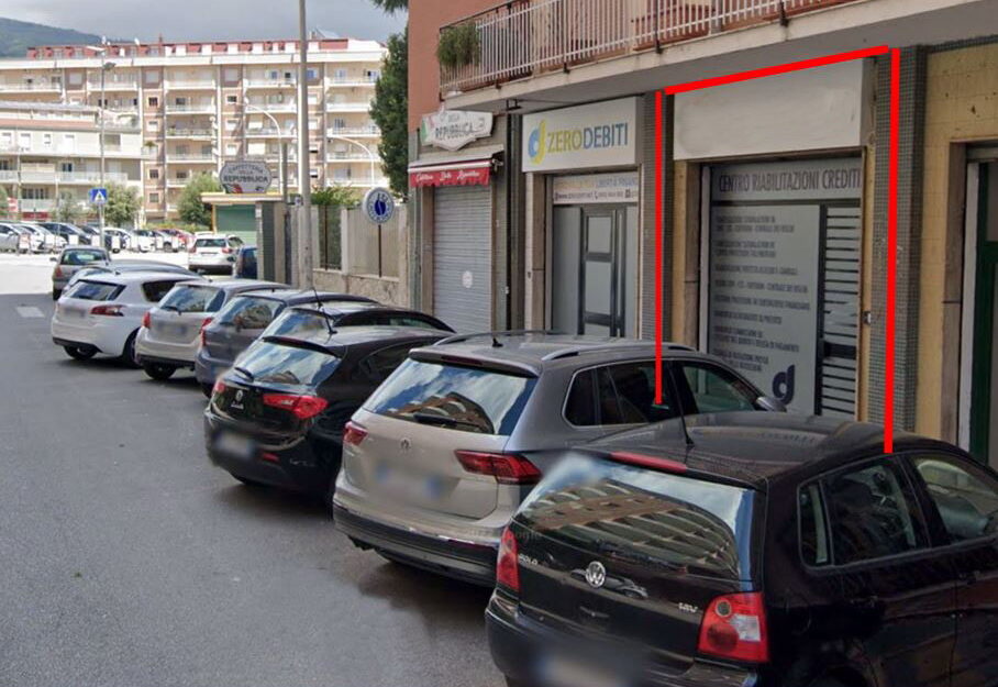 LOCALE COMMERCIALE – VIA GALVANI – LAMEZIA TERME-